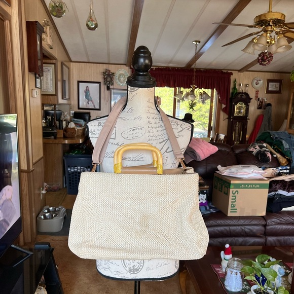 Vintage Fossil woven purse with wooden handles - Picture 14 of 16